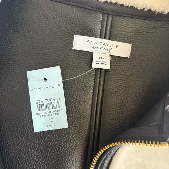 NEW Ann Taylor Weekend Shearling Moto Faux Leather Jacket XS Petite - Picture 9 of 15